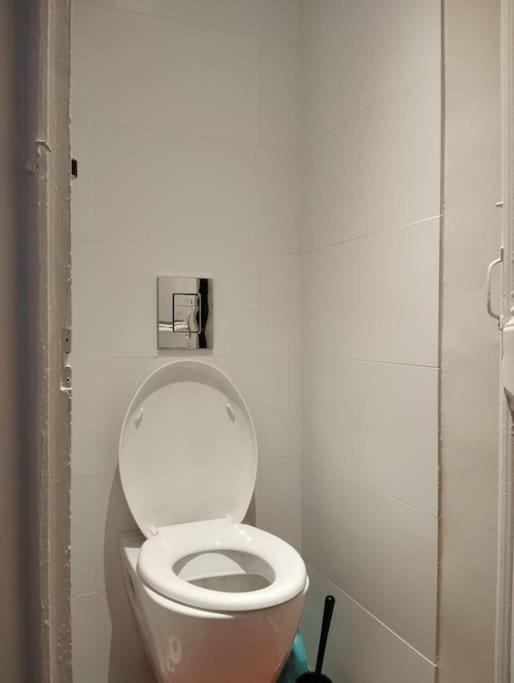 Appartement De Charme - Wifi - Centre Historique Toulon Bagian luar foto